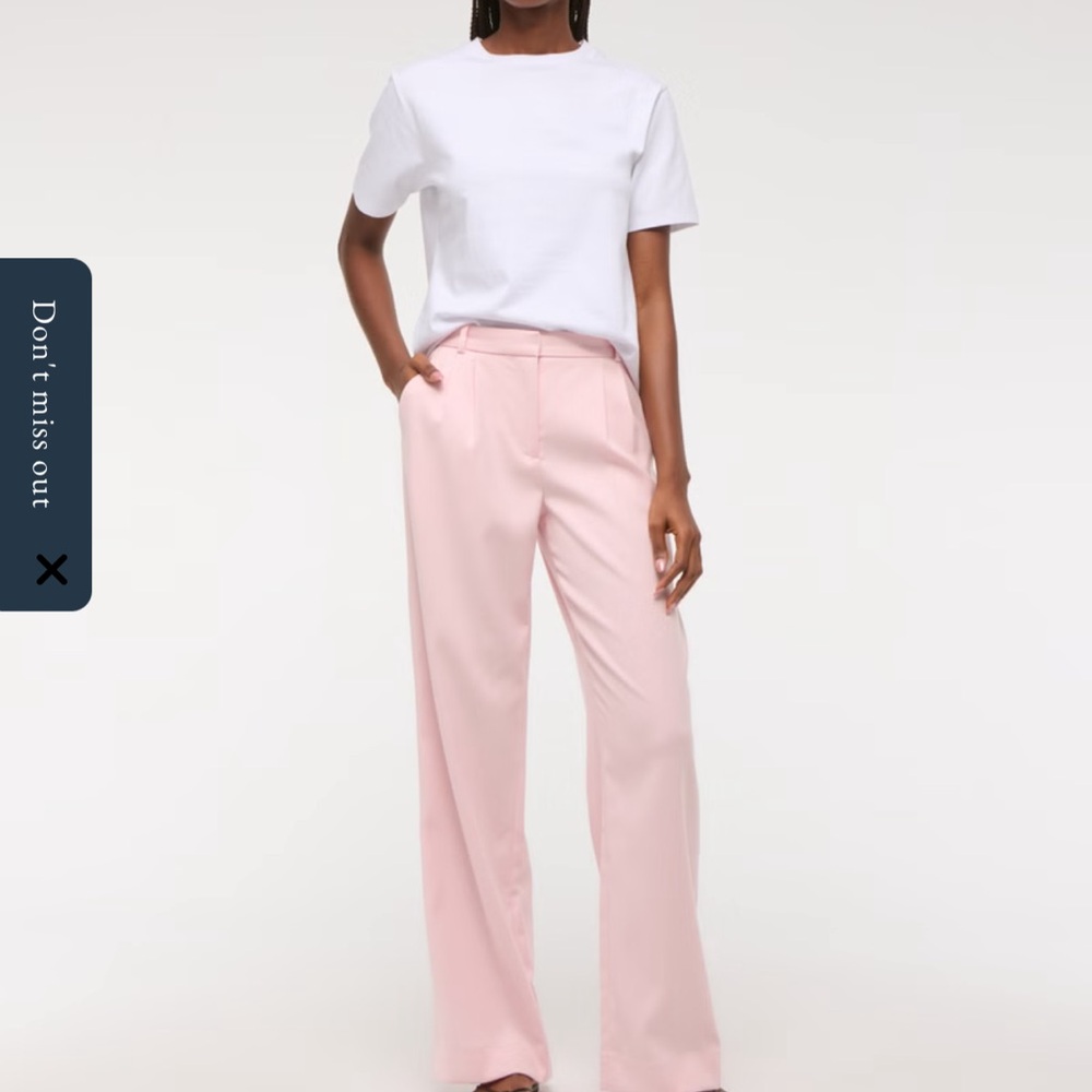 A&F Sloane Low Rise Tailored Wide Leg Pant